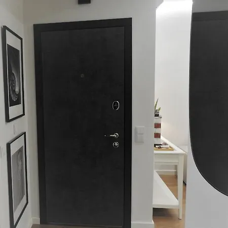 Appartement Black&light In District de Faro