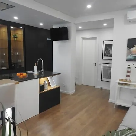 Appartement Black&light In District de Faro