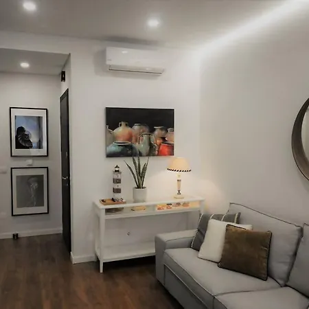 Black&light In Apartment