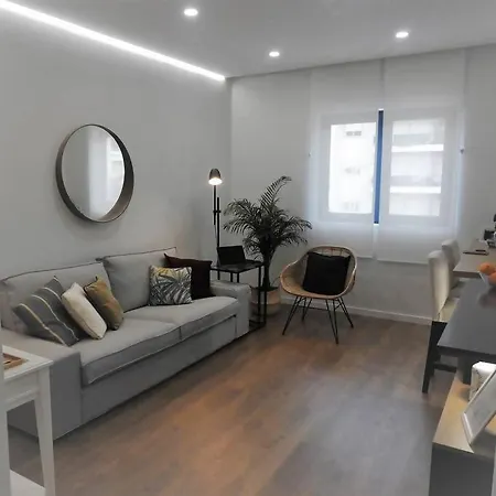 Black&light In Appartement Faro